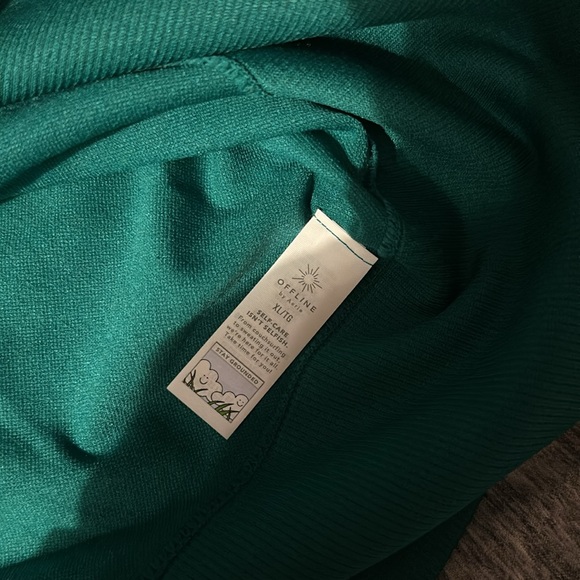 Aerie offline tee - Picture 3 of 4